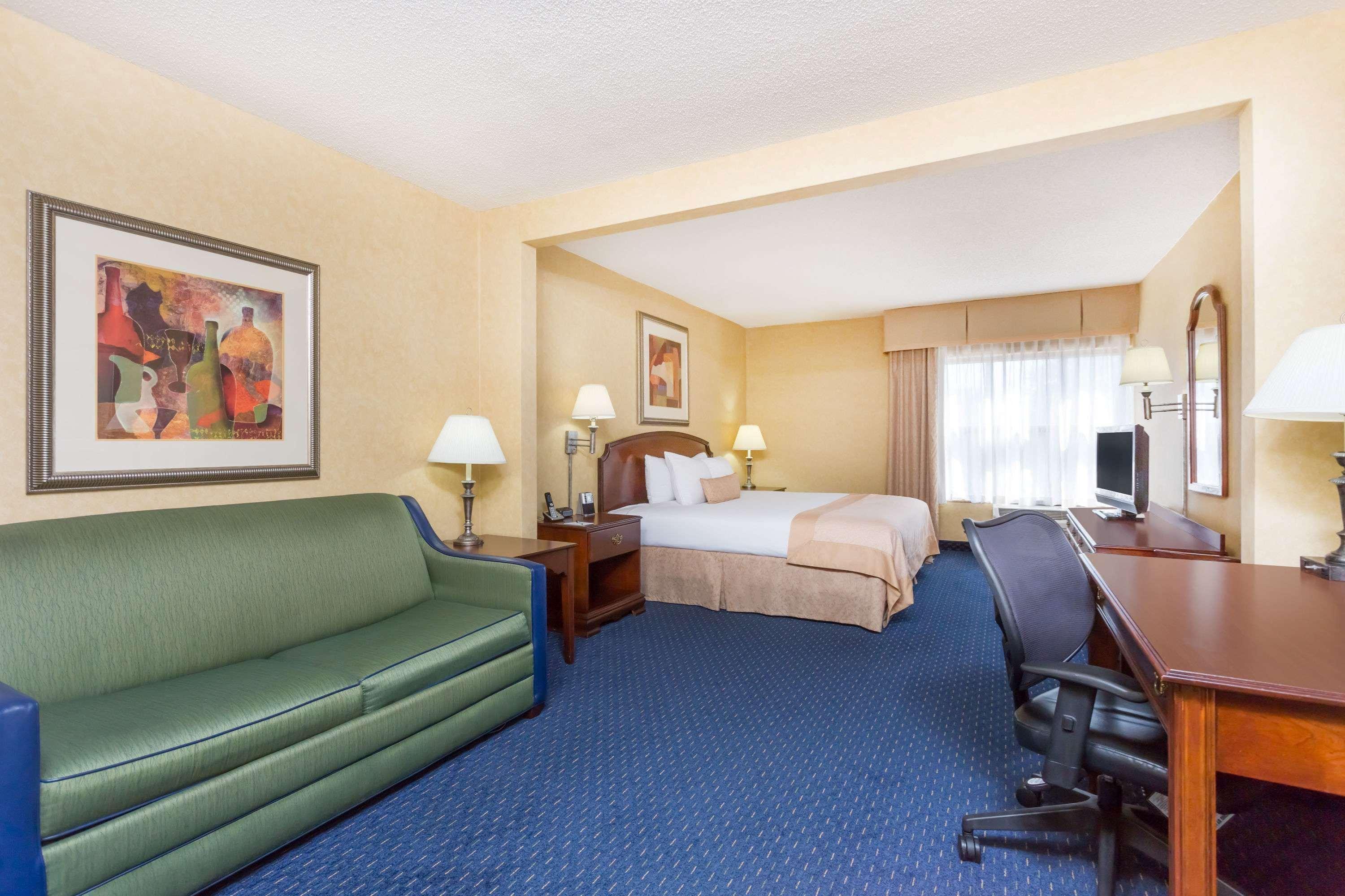 Wingate By Wyndham Greenville Airport Buitenkant foto